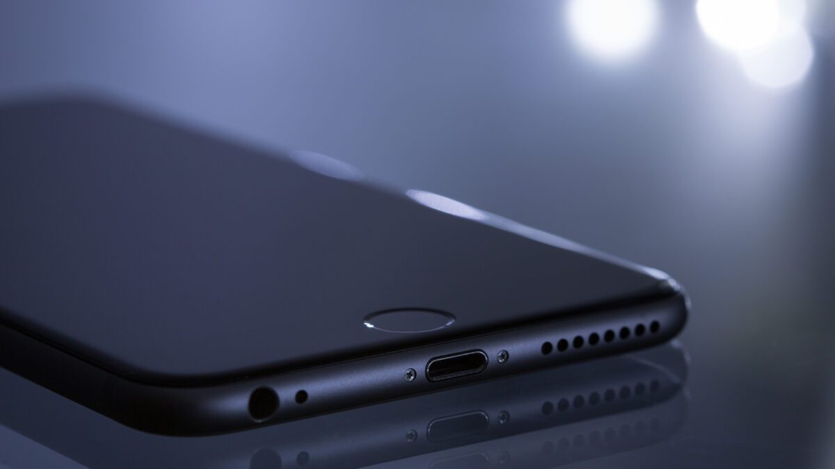 Fix a Black Screen on an iPhone Camera